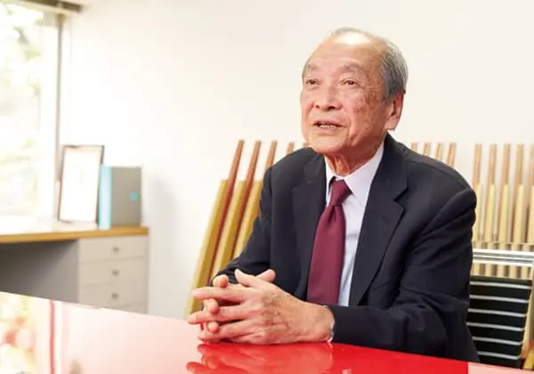 朝倉 健吾