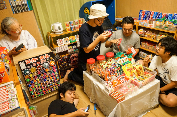 自分の部屋を駄菓子屋に改造してみた ページ7 Relife Mode リライフモード くらしを変えるきっかけマガジン 自分の部屋を駄菓子屋に改造してみた ページ7 Relife Mode リライフモード くらしを変えるきっかけマガジン
