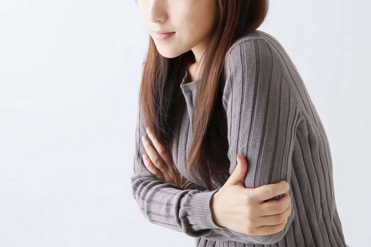 漢方コラム 漢方薬剤師が教える 内側から輝くためのビューティケア Vol 3 寒さからくる肩こりの悩み 血巡りの悪さはこの方法で解決 くらしのコラム 三井のすまいモール