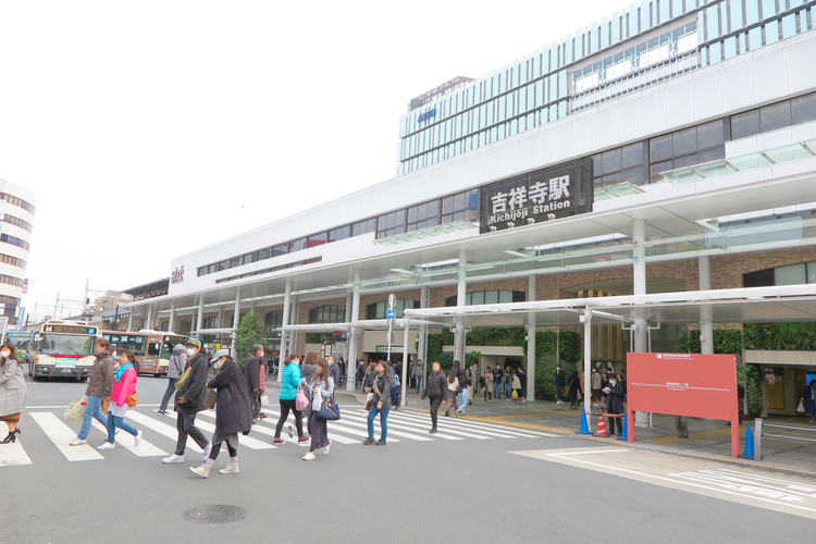 吉祥寺 豊かな自然が生む 肩の力が抜けたムード が魅力 利便性も兼ね備えた いいとこ取り の街 Relife Mode リライフモード くらしを変えるきっかけマガジン