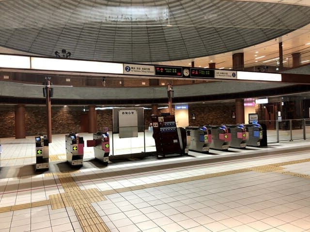 馬車道 歴史香る建築物と水に囲まれたロマンチックな港町 Relife Mode リライフモード くらしを変えるきっかけマガジン 馬車道 歴史香る建築物と水に囲まれたロマンチックな港町 Relife Mode リライフモード くらしを変えるきっかけマガジン