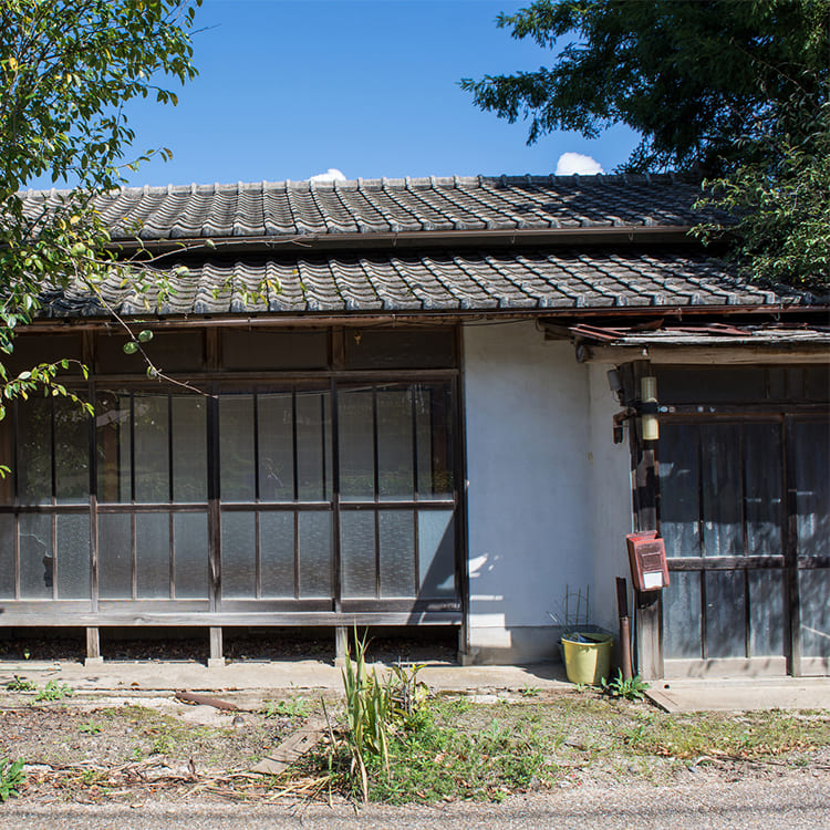老後を住みかえ先で暮らすとき 今住んでいる家の対処法とは Relife Mode リライフモード くらしを変えるきっかけマガジン 老後を住みかえ先で暮らすとき 今住んでいる家の対処法とは Relife Mode リライフモード くらしを変えるきっかけマガジン
