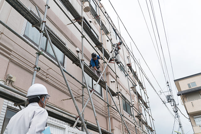 工事中のマンション