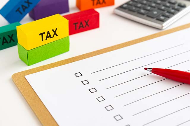 税金とチェックリスト