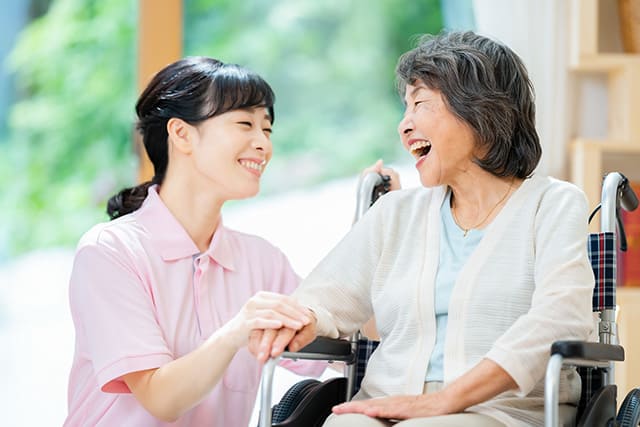 介護福祉士とシニア
