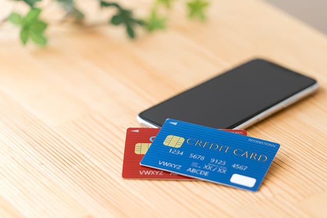 携帯とクレジットカード