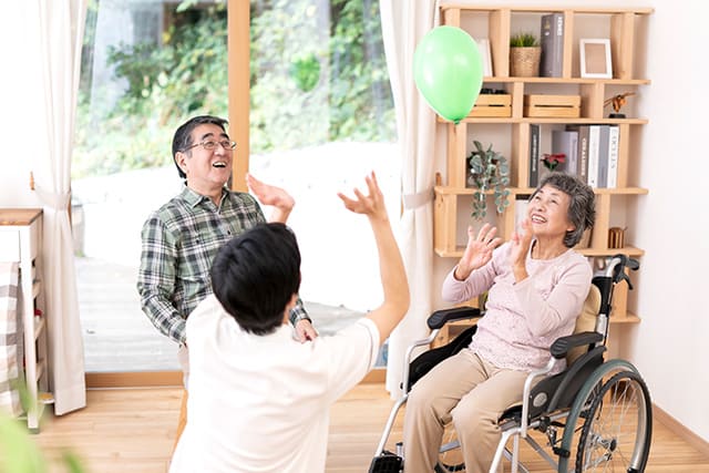 介護施設でのレクリエーションの様子