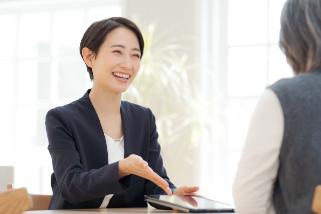 実績のある不動産会社の営業担当者