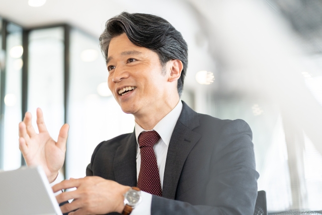 丁寧な対応をする不動産会社の担当者