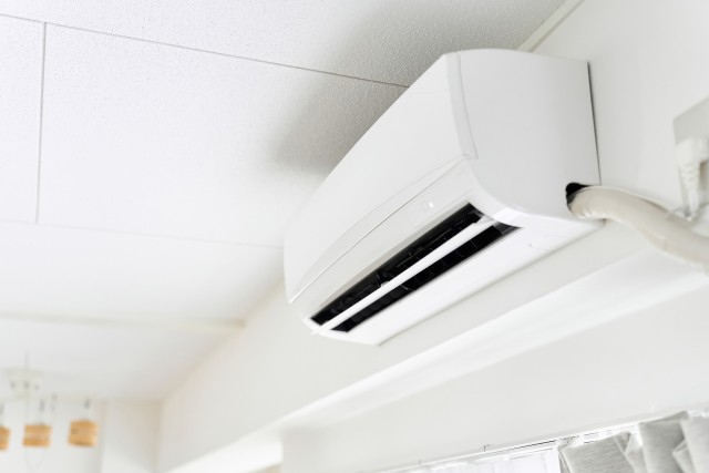 交換を考えている最新型のエアコン