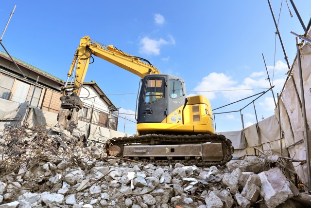 建物を解体するイメージ