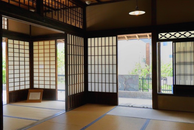 売却予定の古民家の広間