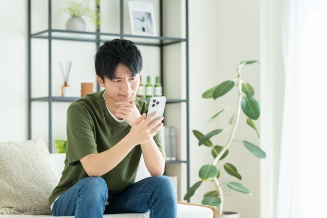 所有している私道が売れるか確認している人