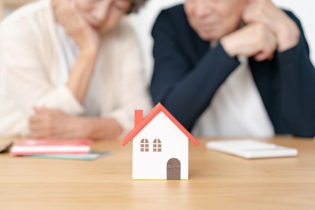 査定方法に悩む夫婦