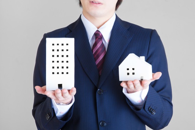 賃貸と持ち家を比較する人