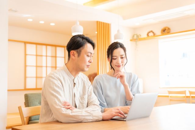 ローン返済中の家の売却を考える夫婦