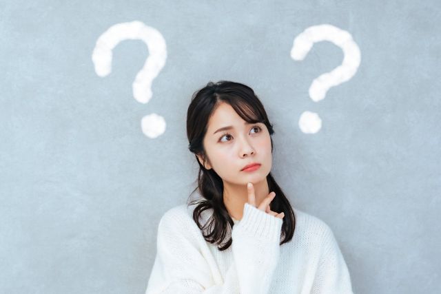 一般媒介契約と仲介の違いについて考える人