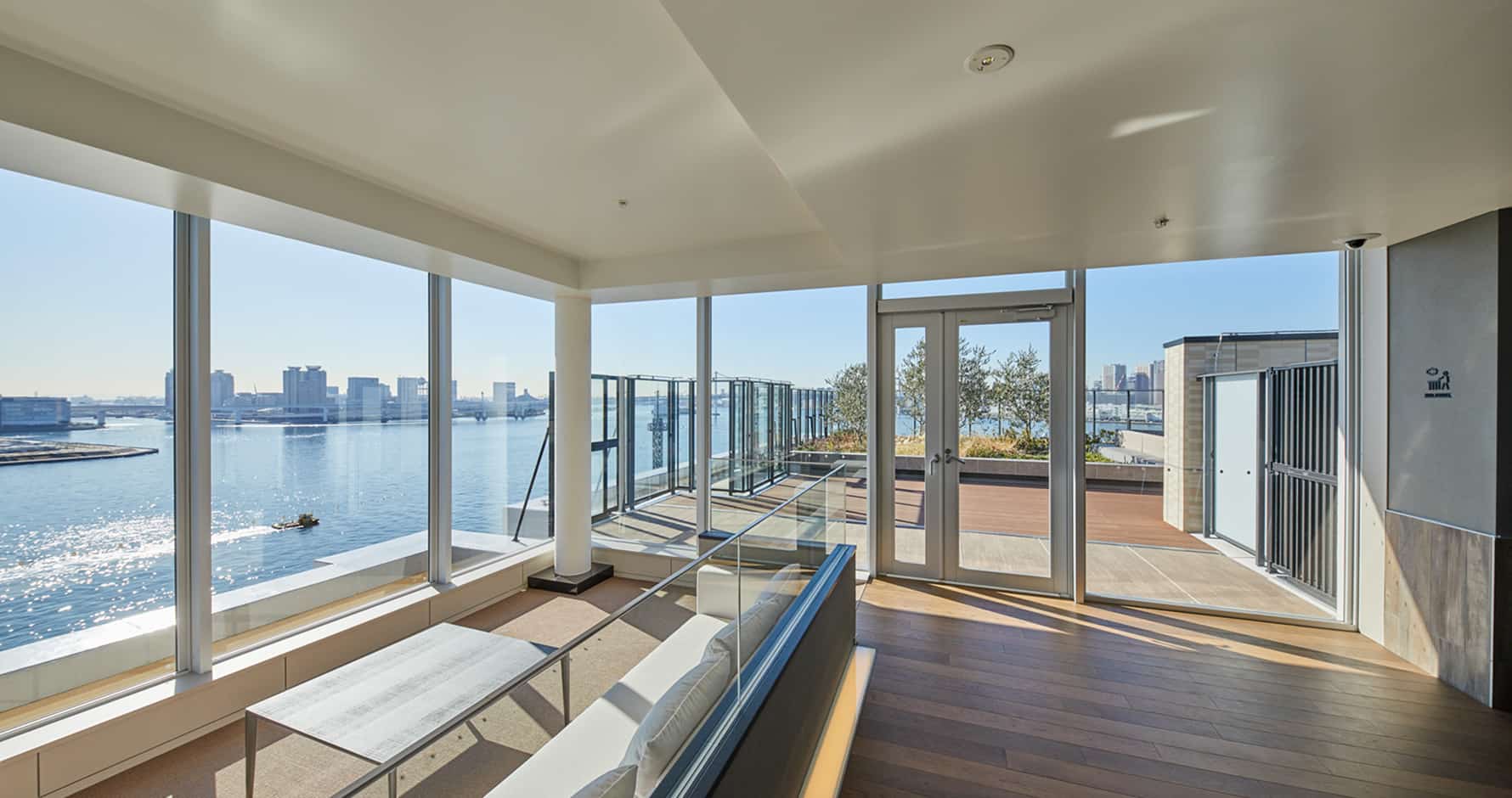 HARUMIFLAG PARK VILLAGE ビューラウンジ