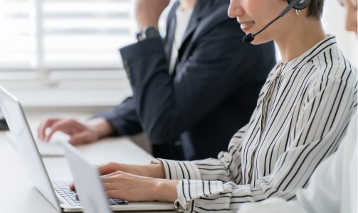 Web・コールセンターで24時間受付・対応